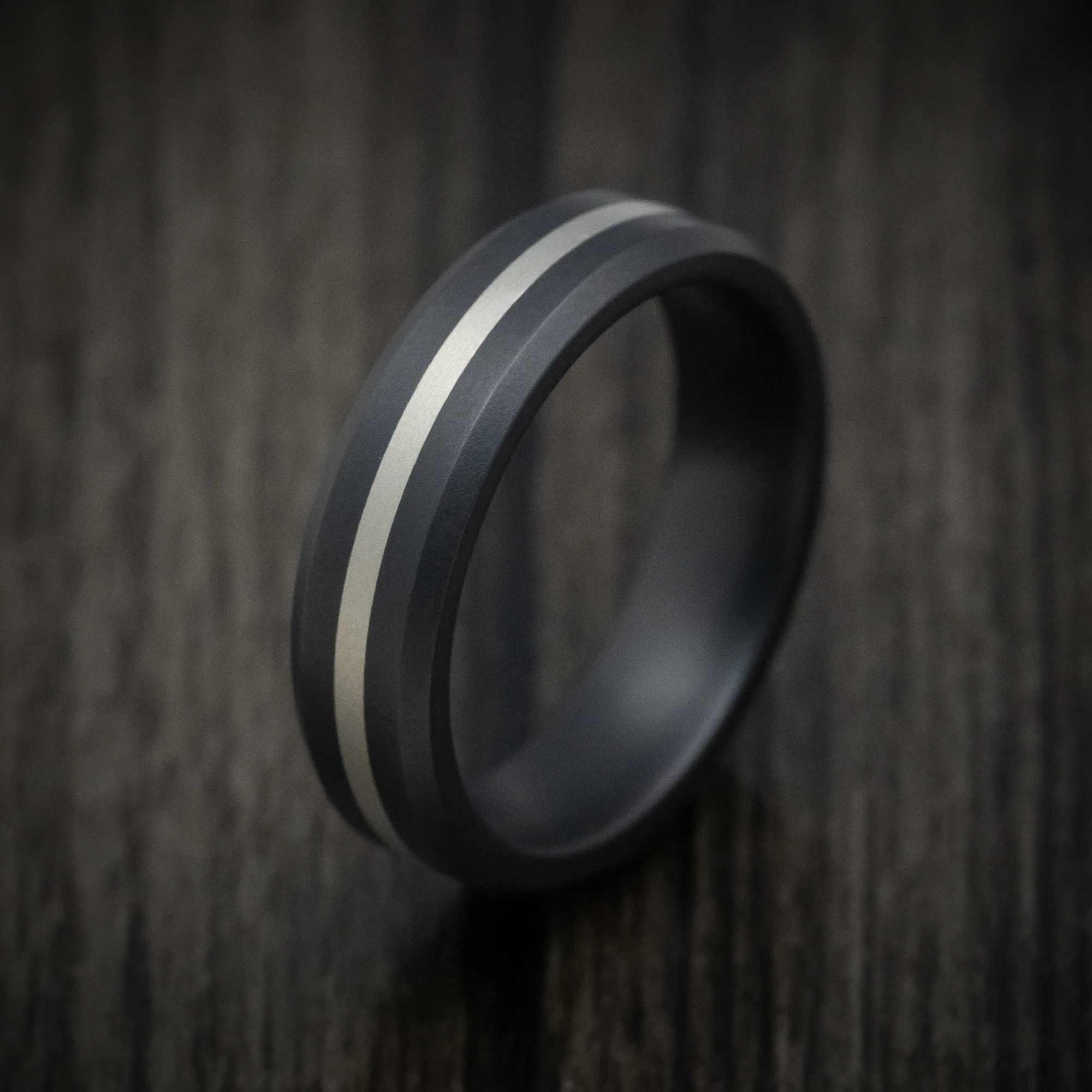 Black Ceramic Men's Ring with 14K White Gold Inlay - Image 3
