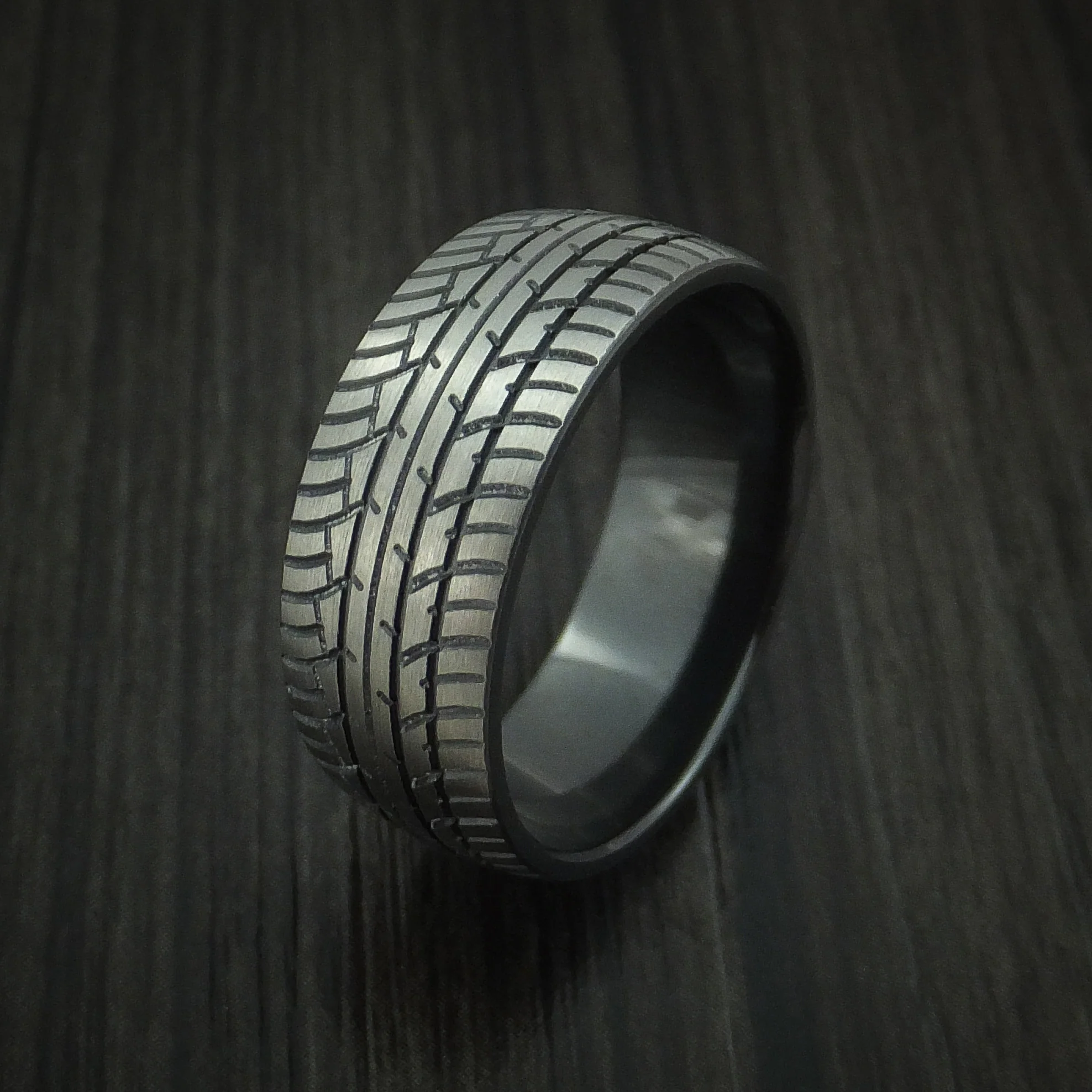 Black Zirconium Men's Ring Textured Tread Pattern Band - Image 4