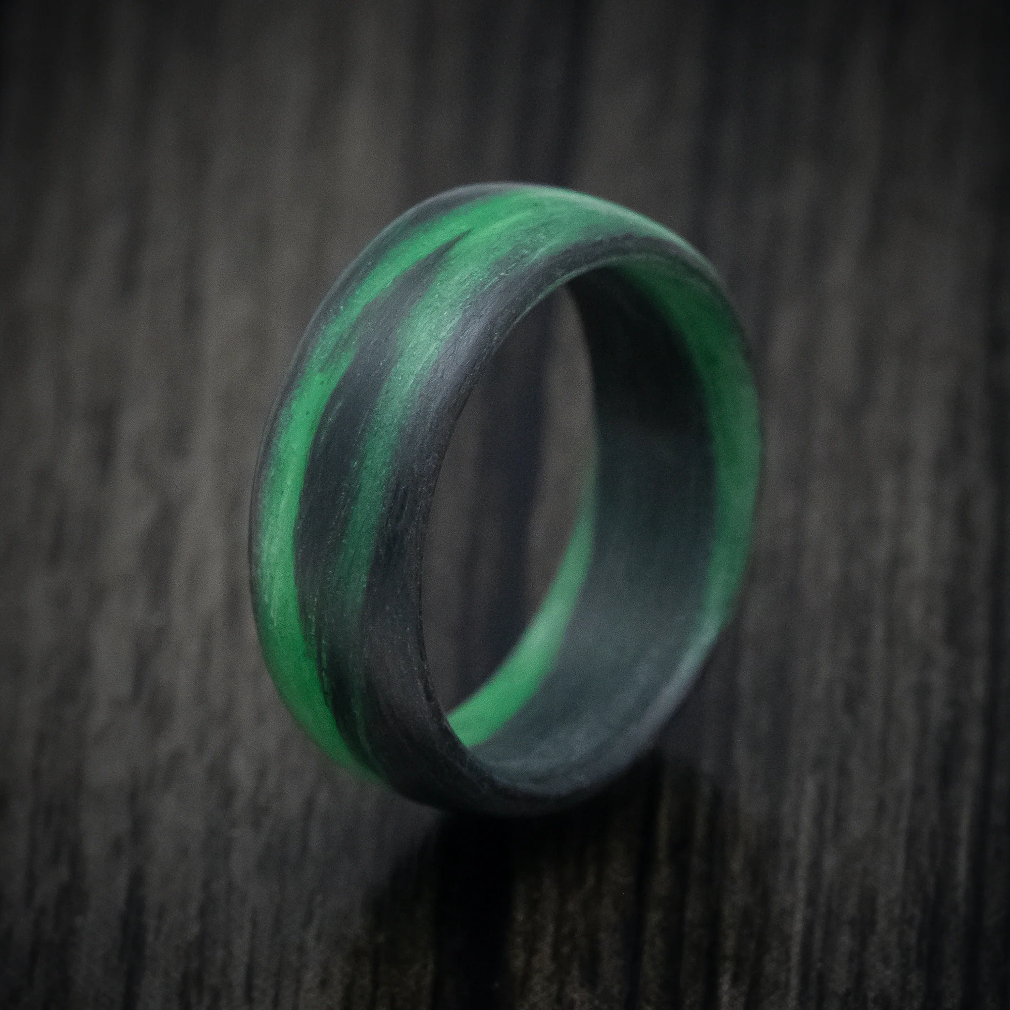 Carbon Fiber Men's Ring with Green Glow Marbled Design - Image 4