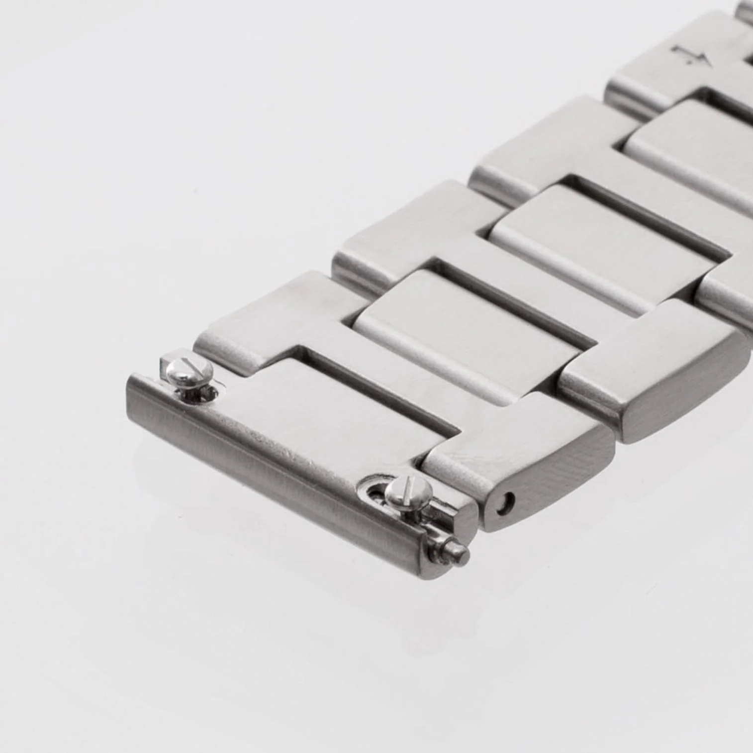 CR-01 - CHRONO WATCH WITH METAL BRACELET - Image 10