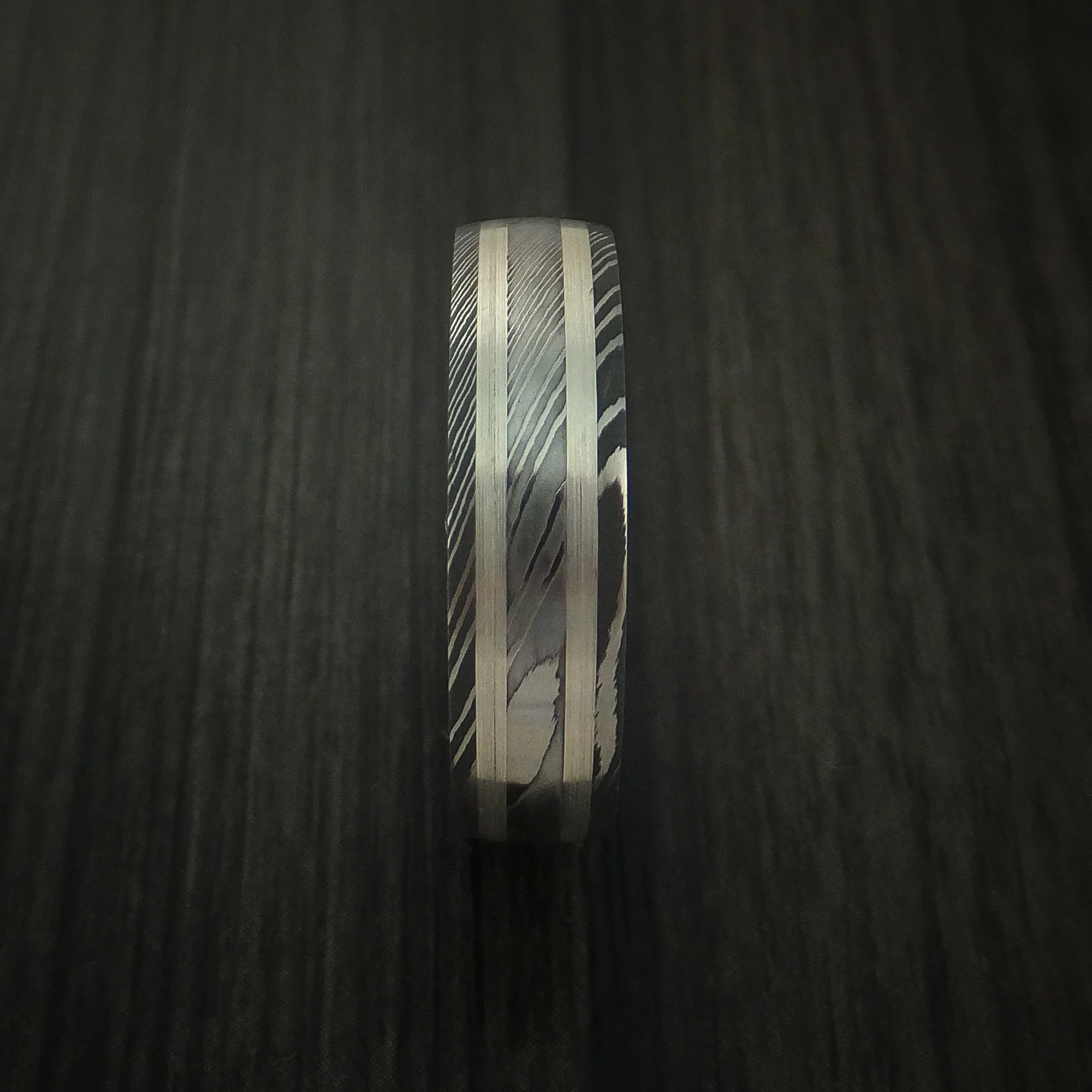 Damascus Steel Men's Ring with Silver Inlays and Hard Wood Sleeve - Image 4