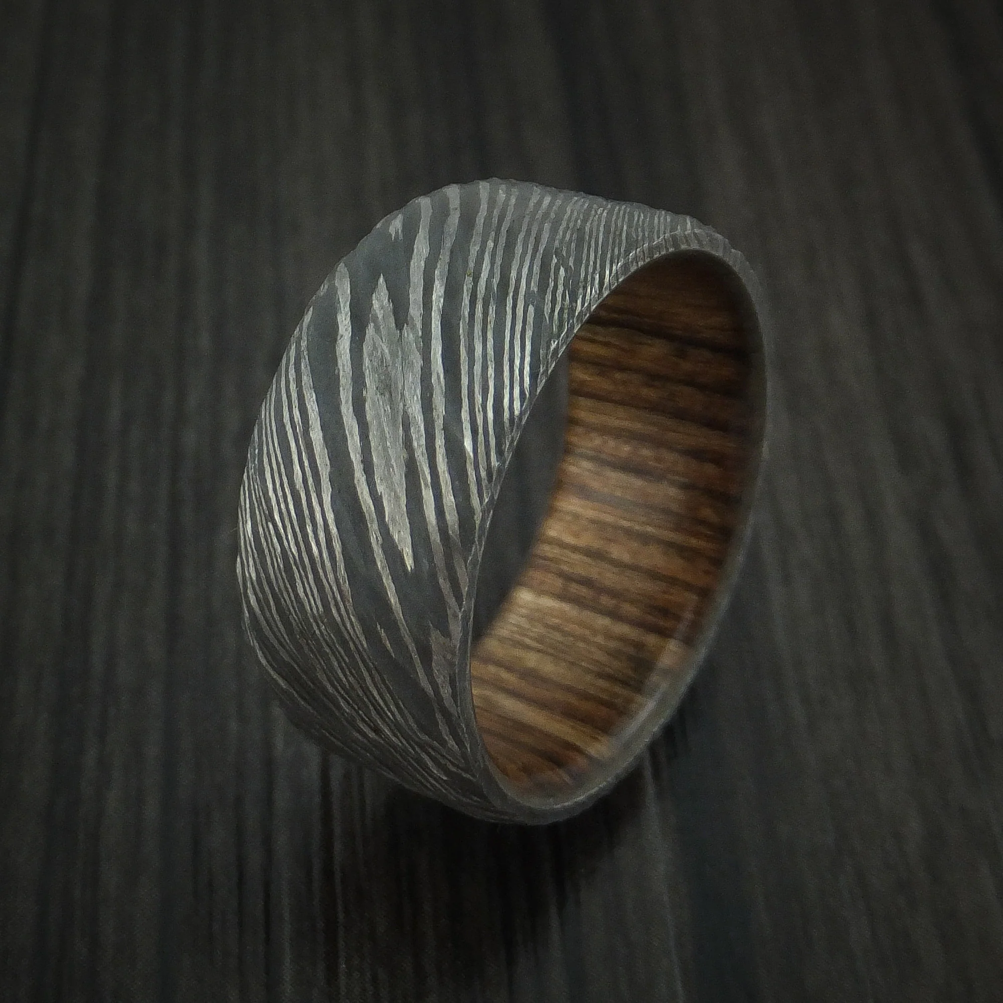 Damascus Steel Tree Bark Carved Men's Ring with Walnut Hardwood Custom Made Band - Image 4