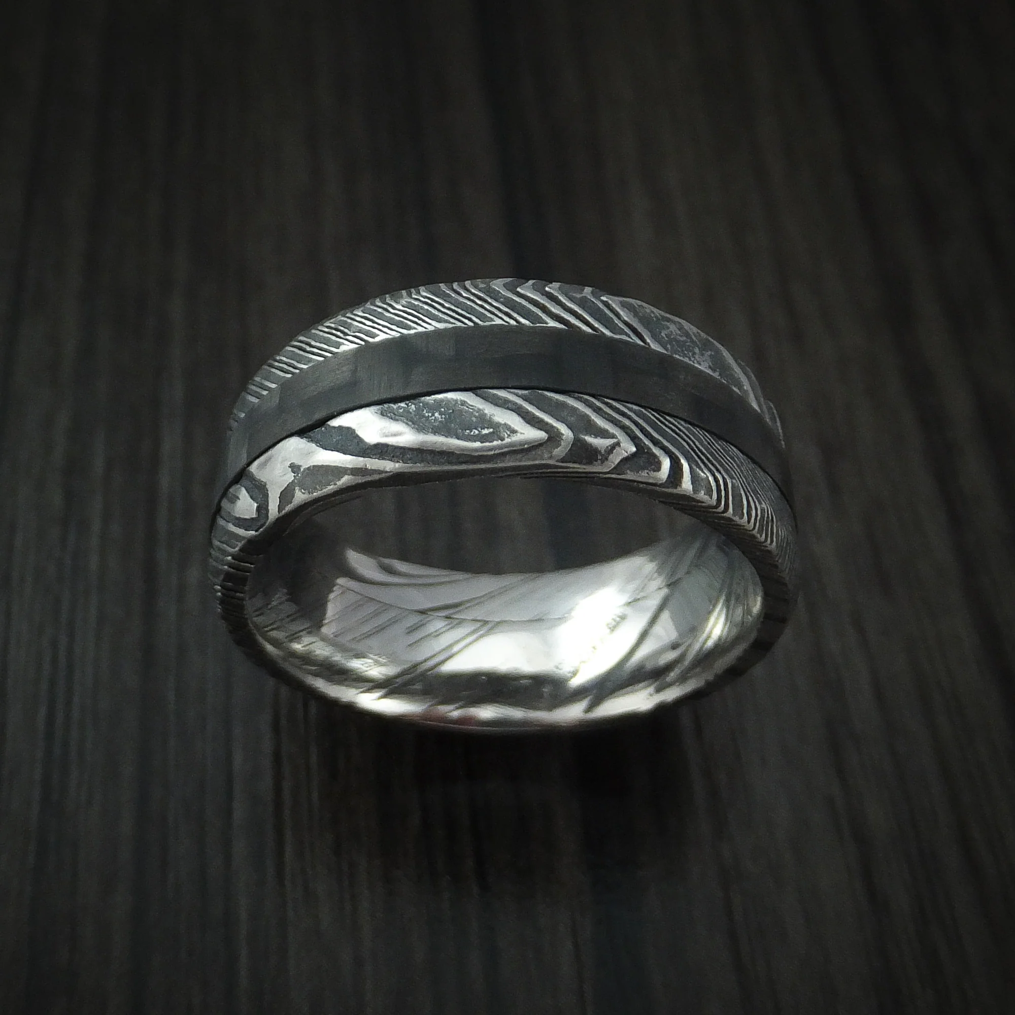Woodgrain Kuro Damascus Steel and Carbon Fiber Men's Ring Custom Made Hammered Band - Image 2