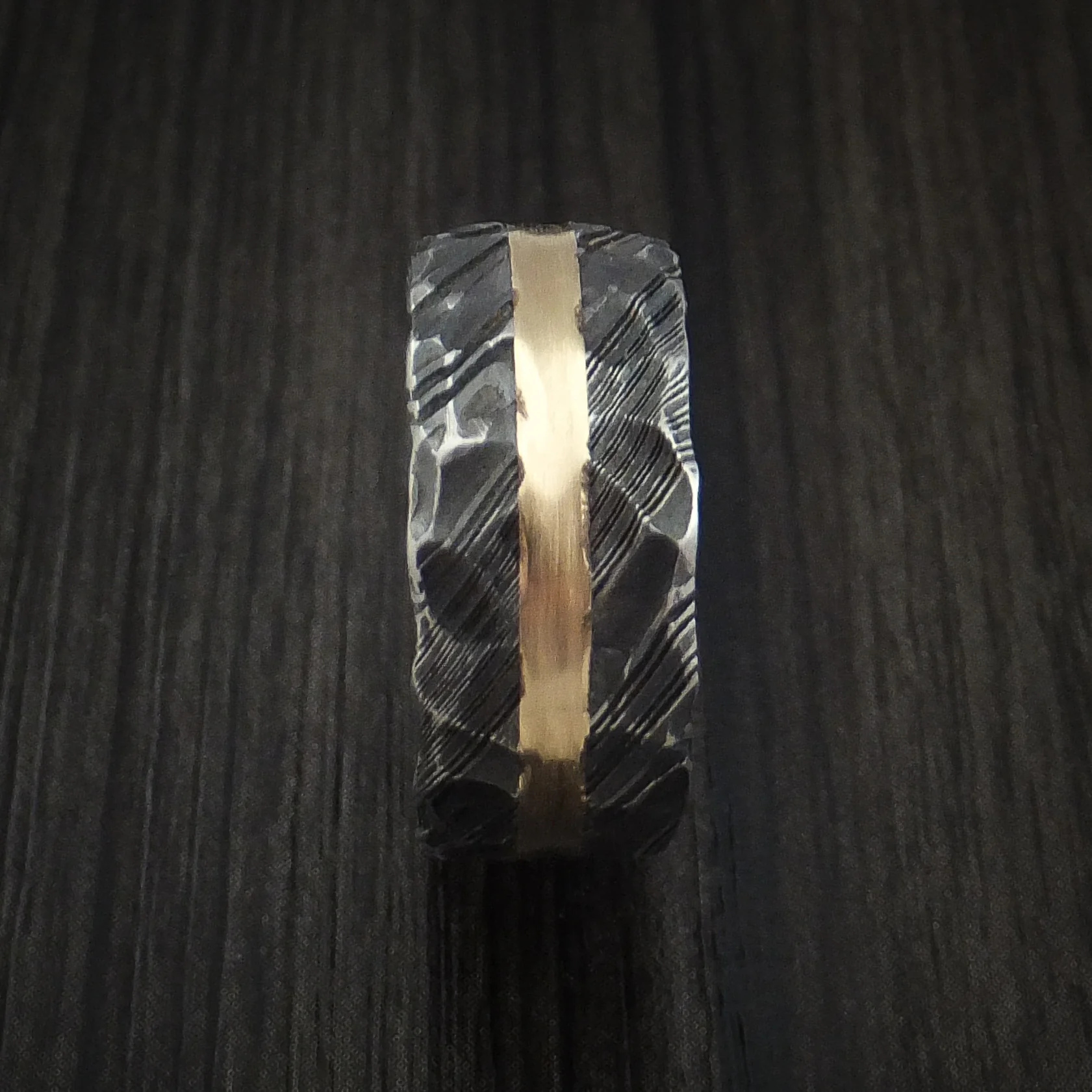 Woodgrain Kuro Damascus Steel Men's Ring and 14k Yellow Gold Wedding Band Hammered Genuine Craftsmanship Custom Made - Image 3