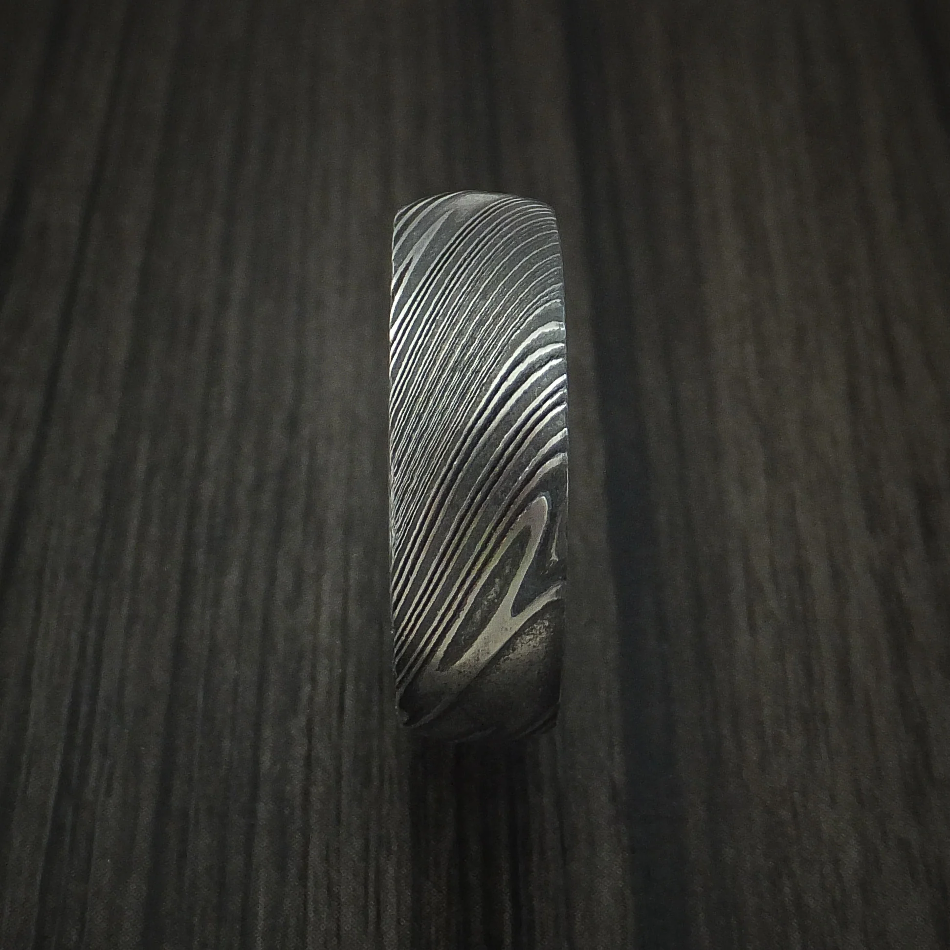 Woodgrain Kuro Damascus Steel Men's Ring with Walnut Hardwood Sleeve Custom Made Wood Band - Image 3