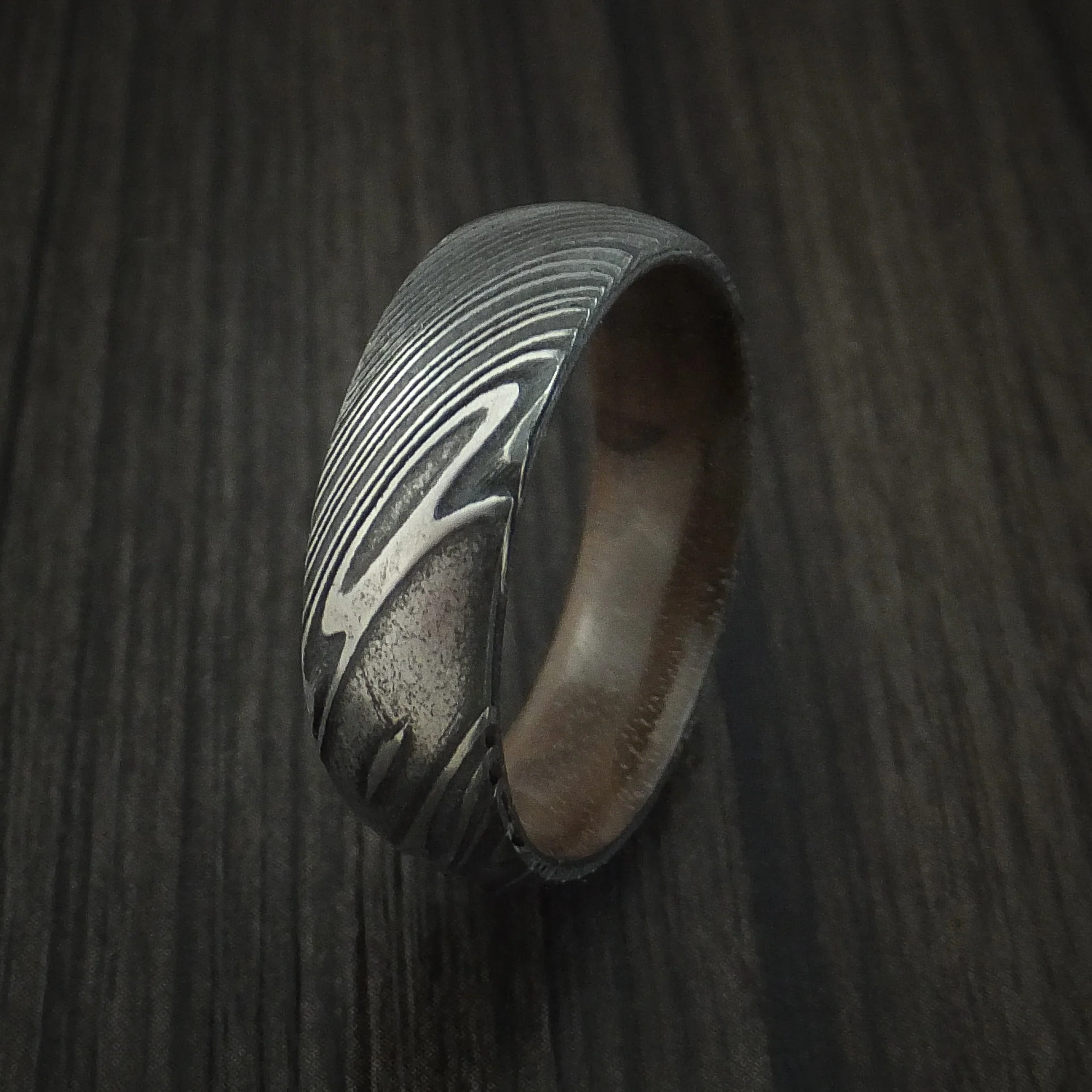 Woodgrain Kuro Damascus Steel Men's Ring with Walnut Hardwood Sleeve Custom Made Wood Band - Image 4