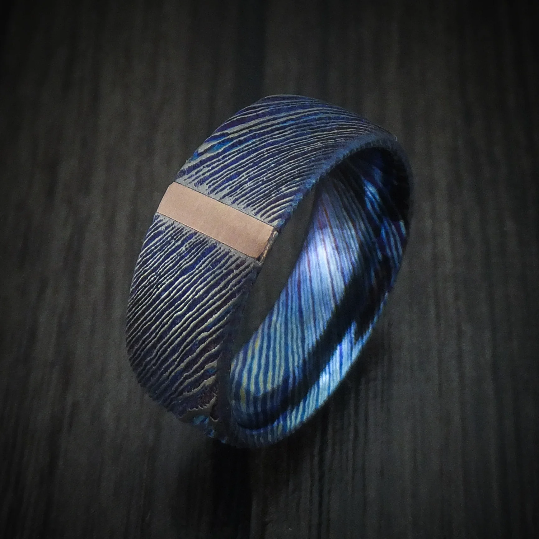 Kuro-Ti Heat-Treated Titanium Damascus Men's Ring with Vertical 14K Gold Inlay Custom Made Band - Image 4