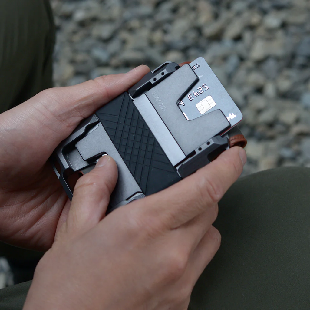 M1 MAVERICK™ BIFOLD WALLET - 4 POCKET BIFOLD LEATHER - Image 19
