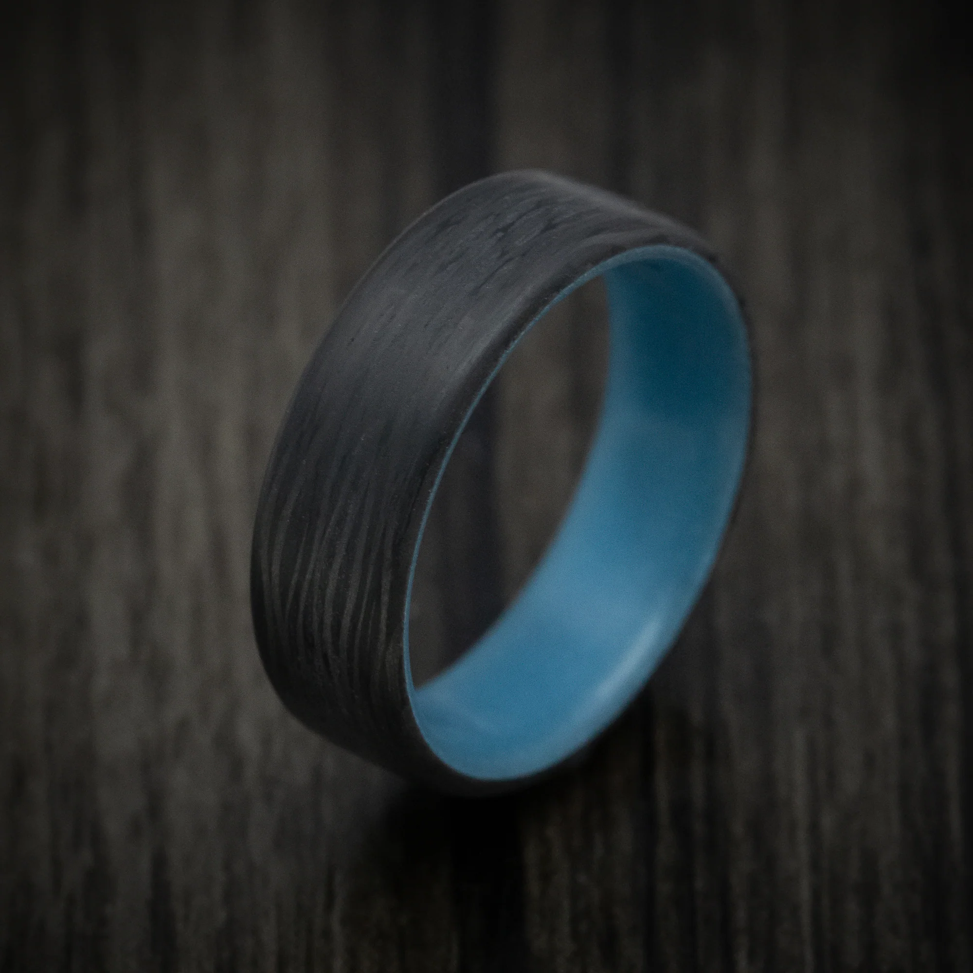 Side-Cut Carbon Fiber Men's Ring with Blue Glow Sleeve - Image 3