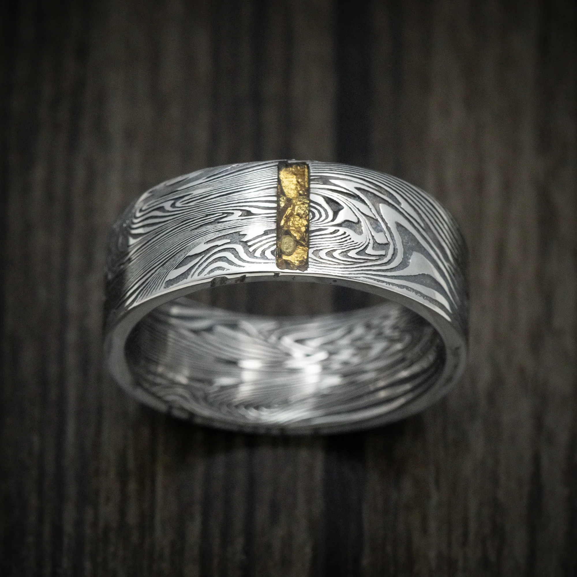 Sunset Kuro Damascus Steel Ring with Vertical 24K Gold Nugget Inlay - Image 2