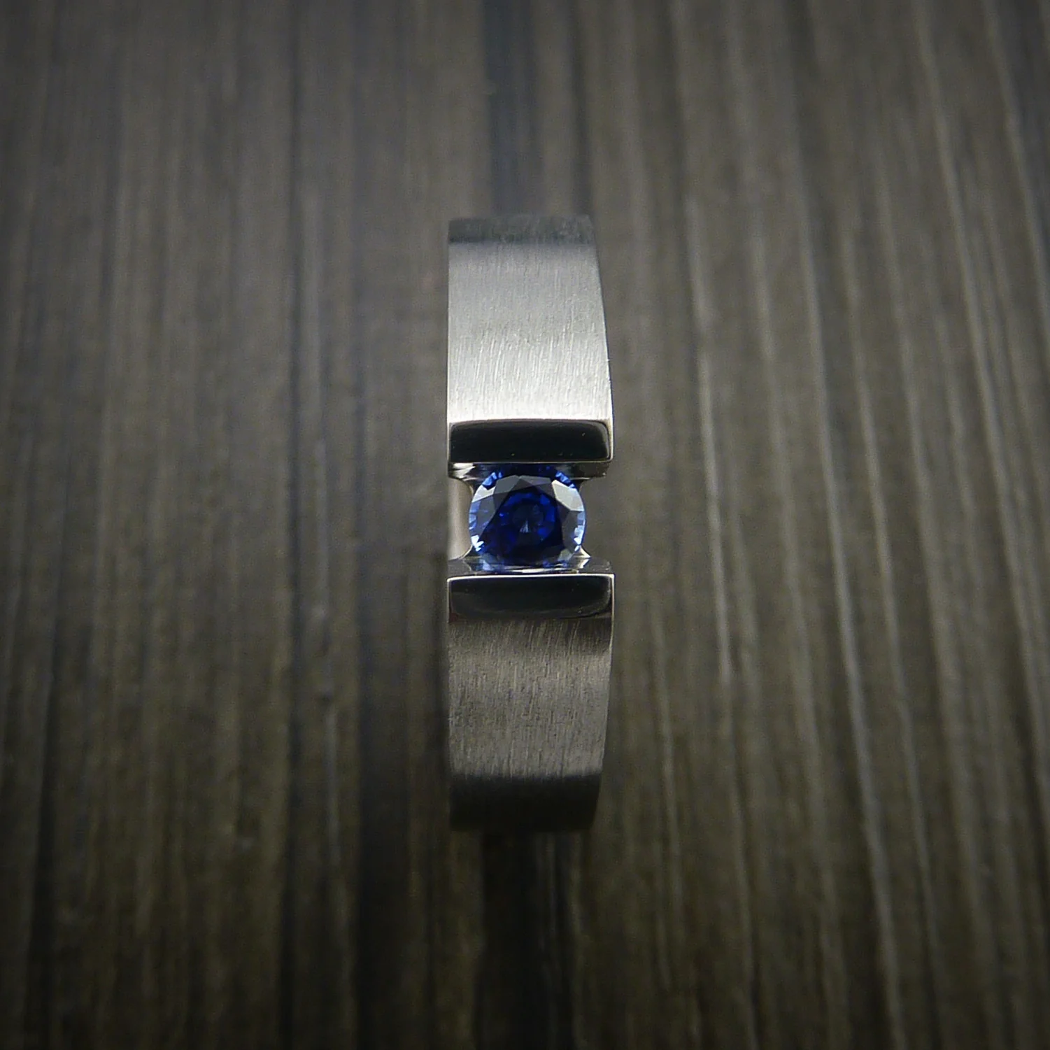 Titanium Ring Tension Set Band with Round Blue Sapphire Stone - Image 7